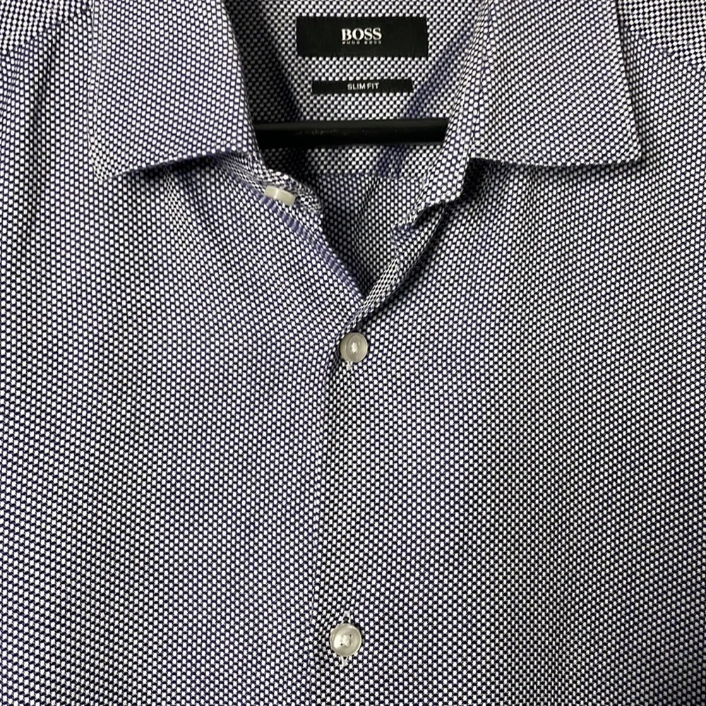 Hugo Boss Button Down - Picture 3 of 3